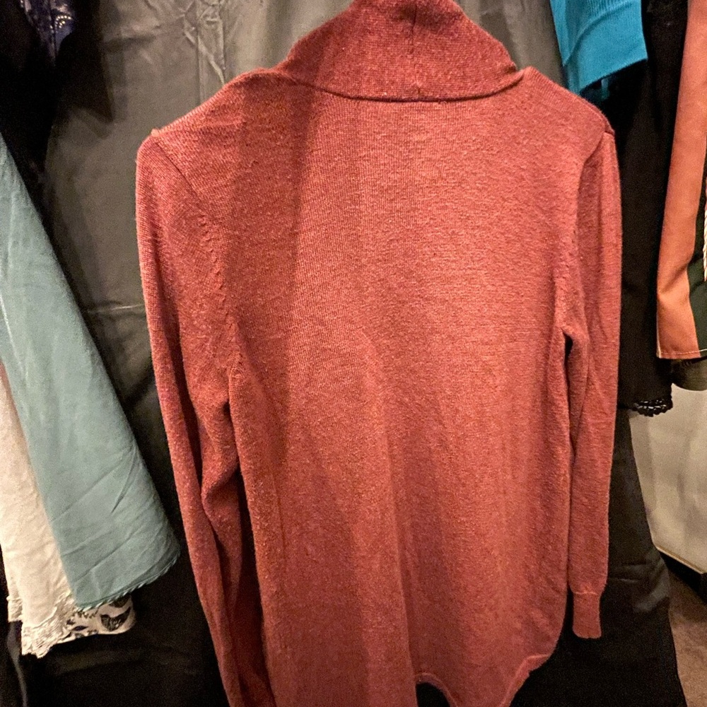 Ella Moss Women's Cardigan in burnt Red - Picture 3 of 4